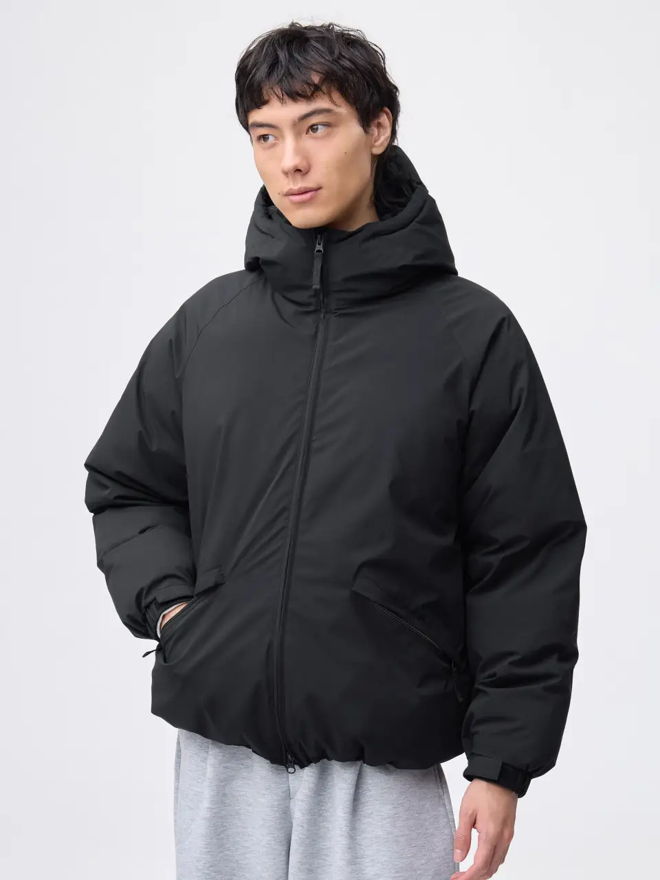 GU – WARM PADDED 夾層連帽外套　售價：NT$1,490