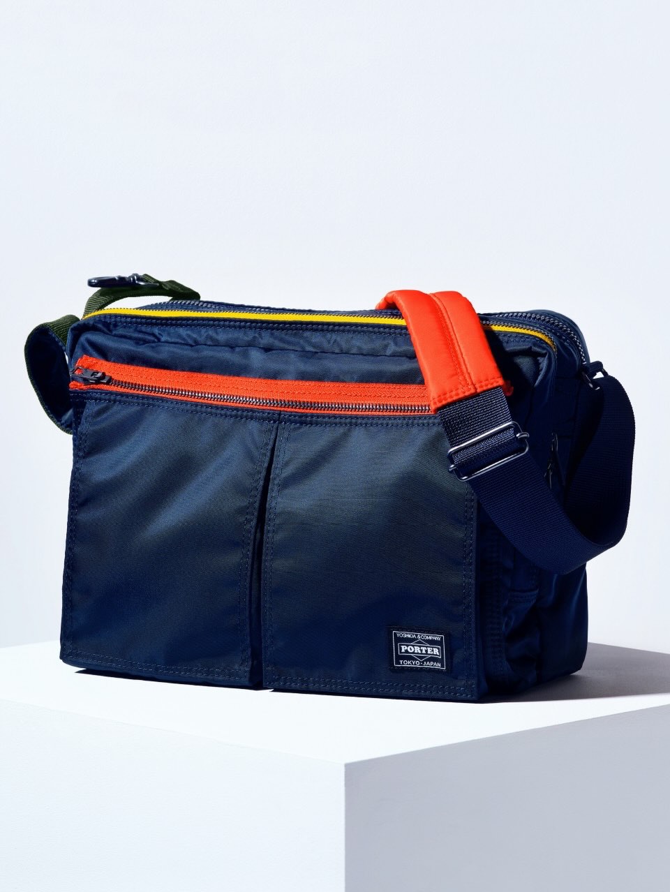 Dyson OnTrac™ | PORTER 2025 年末最強科技 x 時尚聯名！