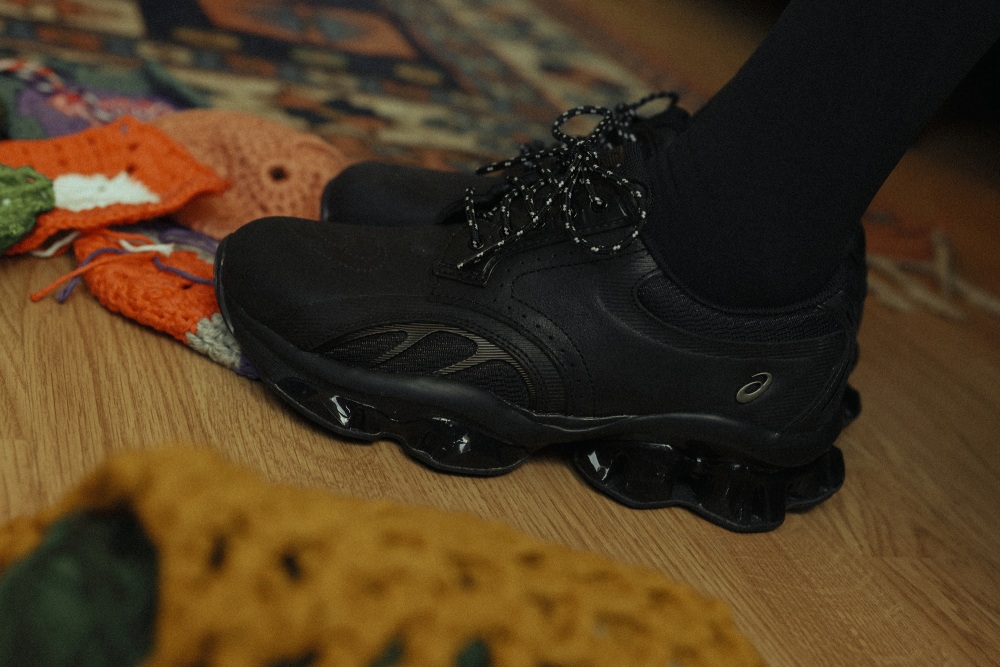 2025 12 月販售球鞋 ASICS GEL-KINETIC SP