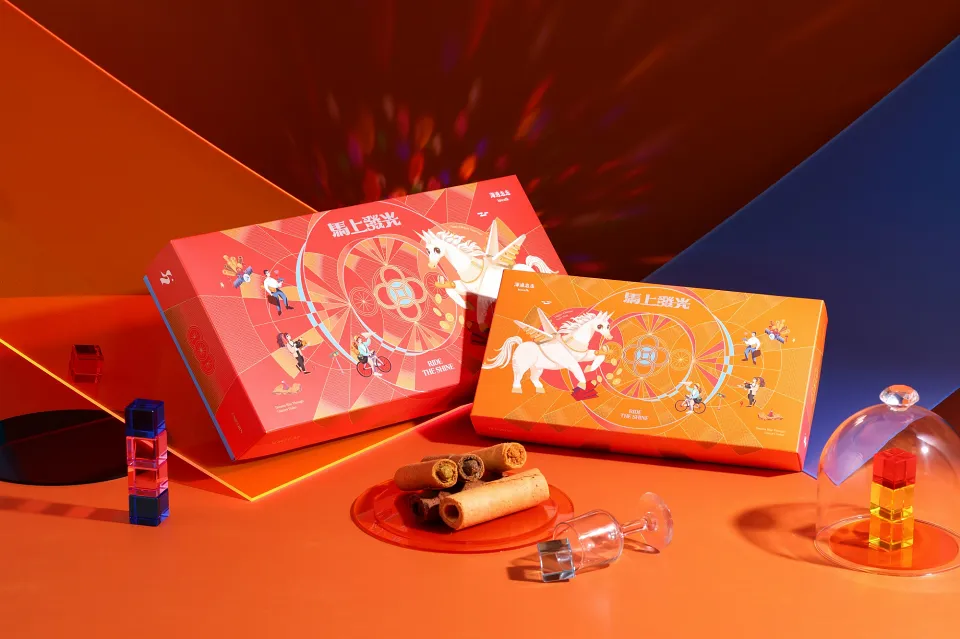 海邊走走以獨角獸為創作核心設計禮盒,映照出人人都能成為主角、閃耀自我,推出大氣澎湃的「海有財」與小巧精緻的「海有福」2款新年限定蛋捲禮盒。