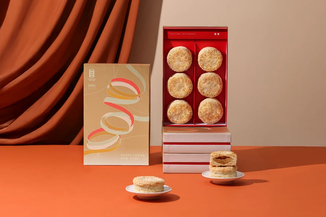 2026馬年新年禮盒 舊振南 x 米其林 HUGH dessert dining 核桃千層酥餅