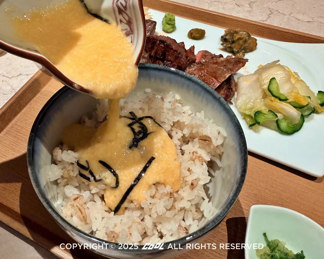 牛舌控必收!乾杯集團「牛舌佑介」12/21 開幕,390 元起炭火牛舌定食登場