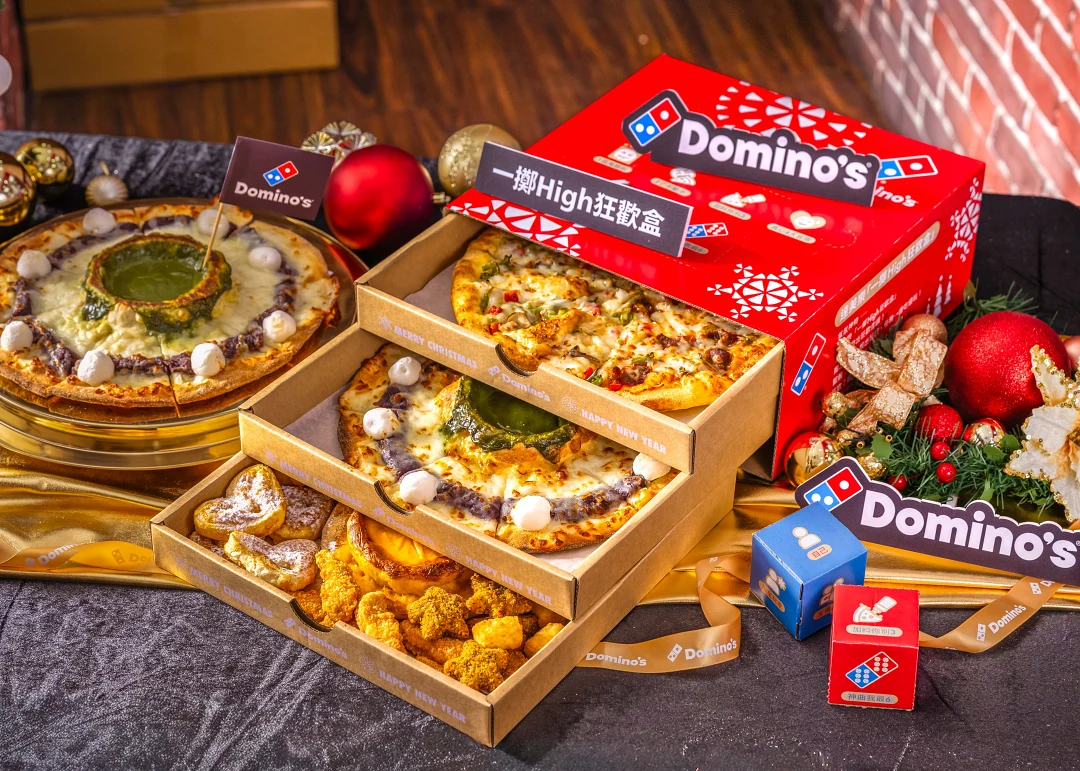 達美樂「一擲 High」玩法能以其中一顆骰子擲出指定玩家,另一顆則決定互動內容,好吃又好玩讓派對從開場一路 HIGH 到最後一刻!