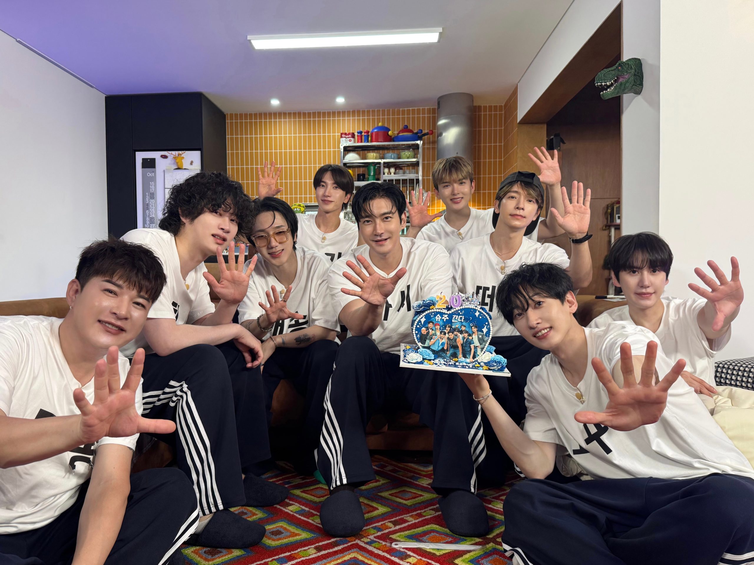 SJ 經紀人竟是偷竊犯？圭賢曝「超奇葩經驗」違法還逼成員頂罪