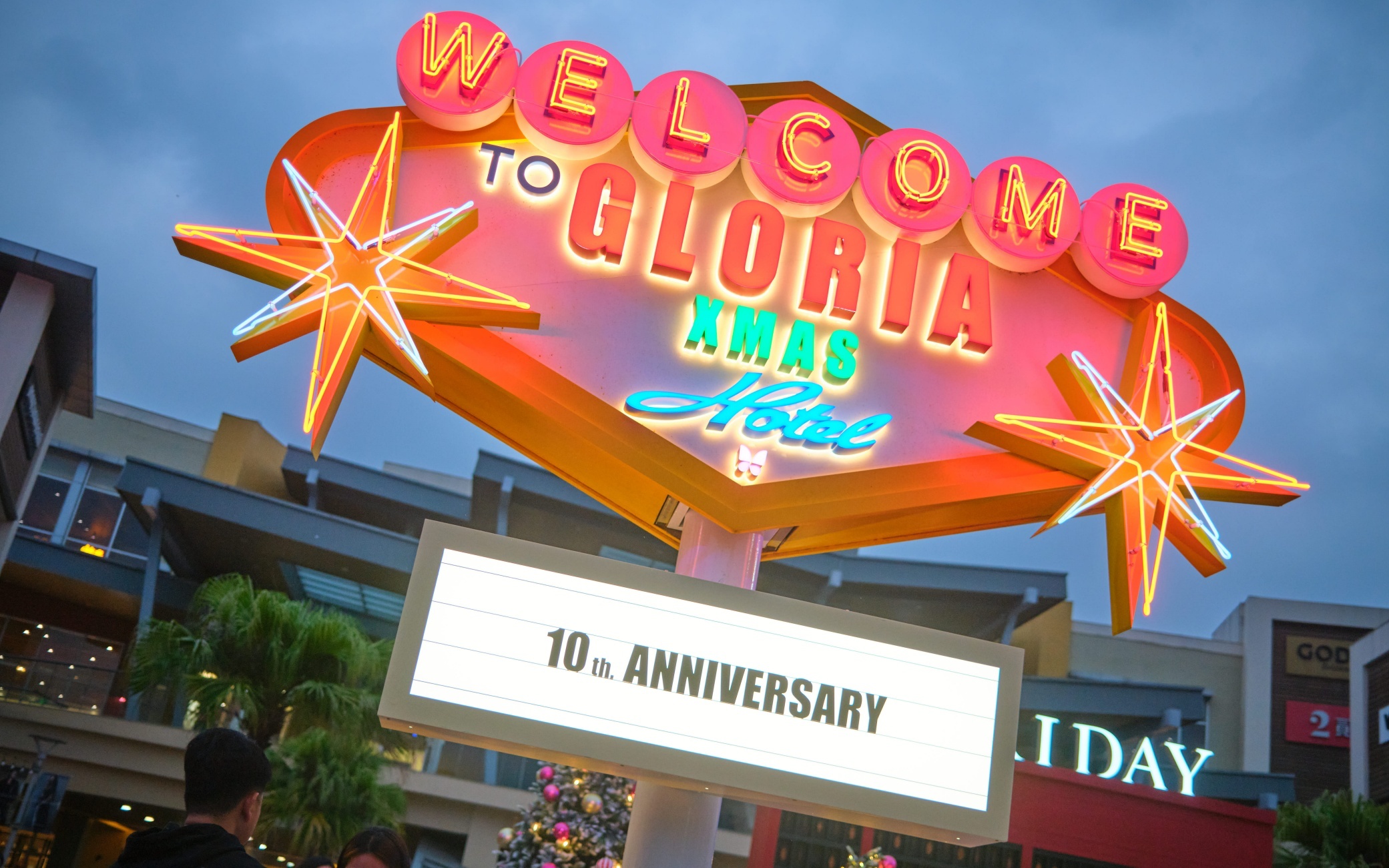 今年的聖誕大片就決定是你了！華泰十週年最強聖誕打卡景點，年度最強聖誕大檔不來會後悔！