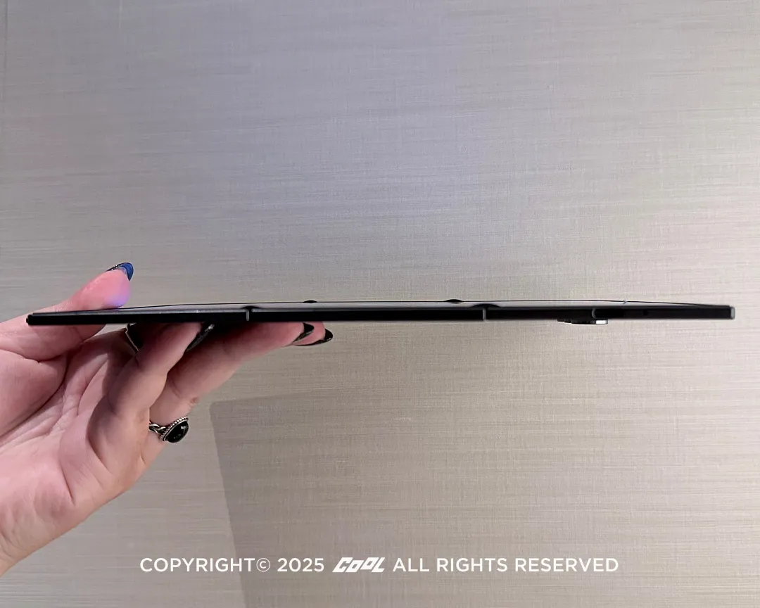 三星Galaxy Z TriFold展開厚度最薄處僅 3.9mm