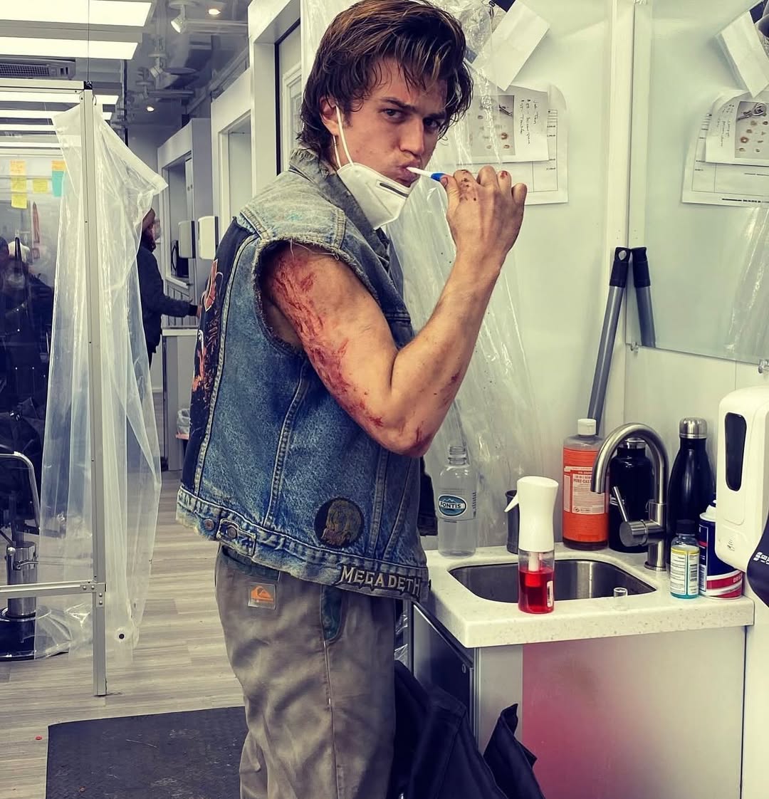 《怪奇物語》Steve 是他!Joe Keery 不只會演戲,還是億萬串流音樂人 Djo