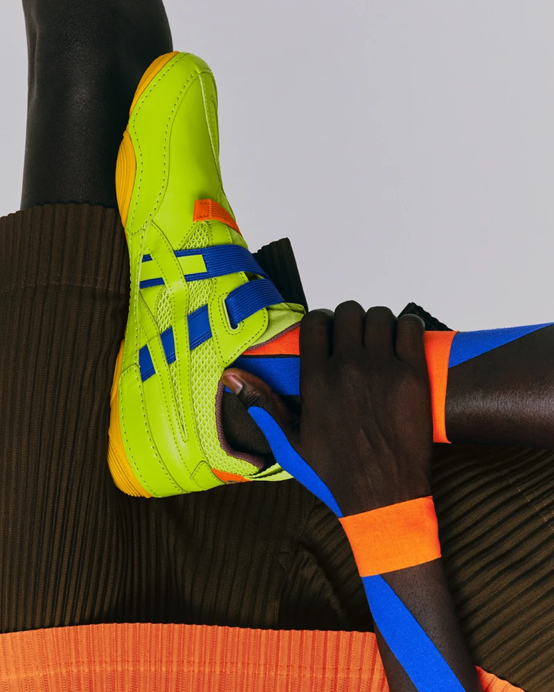 ISSEY MIYAKE X ASICS 聯名打造「ISSEY MIYAKE FOOT」企劃，首波鞋款正式登台！