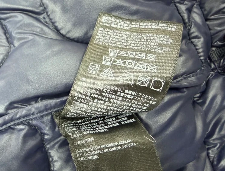 水洗標上標示可水洗，30度以下水溫