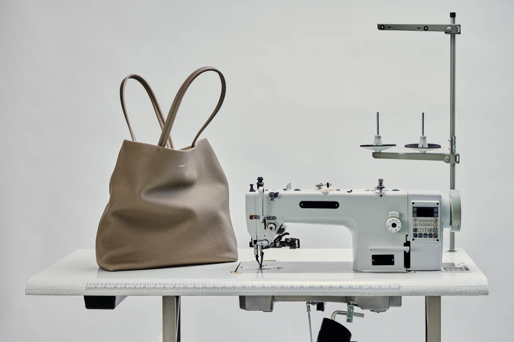 Asher 皮革托特包 深灰褐色