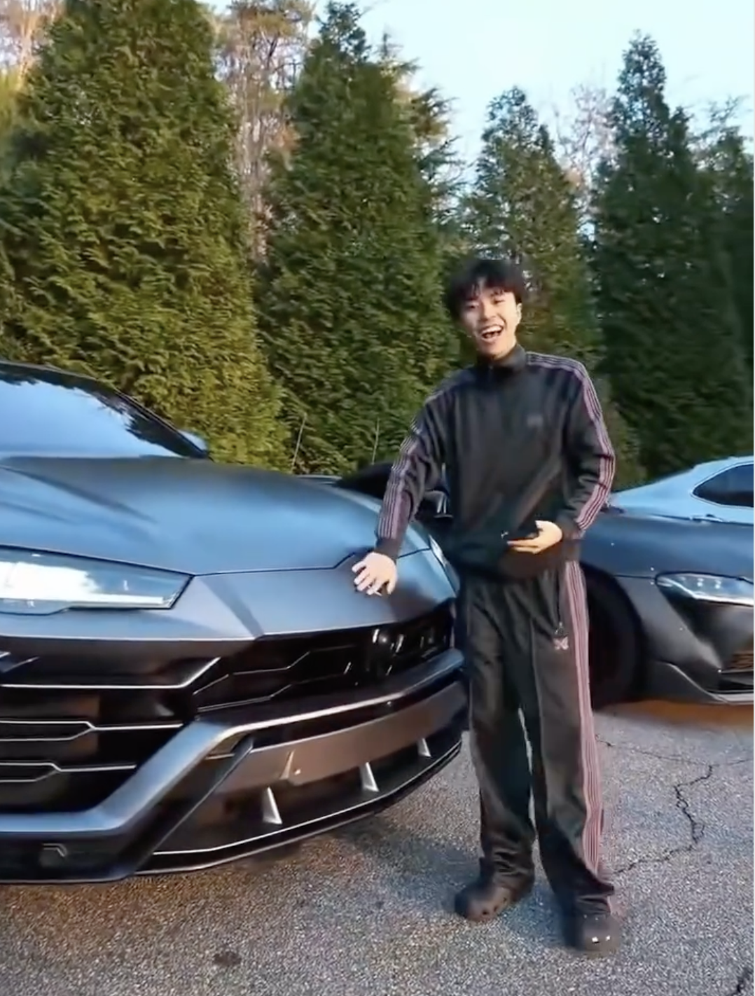 Ray 座駕 Lamborghini Urus