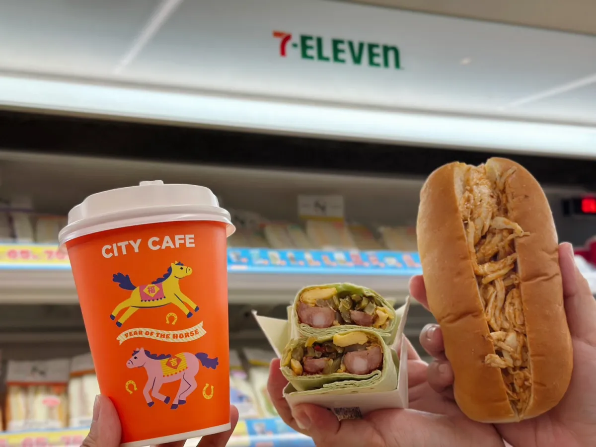 自2月4日上市至3月3日「香菜風味辣醬雞肉堡」、「香菜風味嘎香腸ㄟ捲餅」同步加入85元超值組合餐活動。