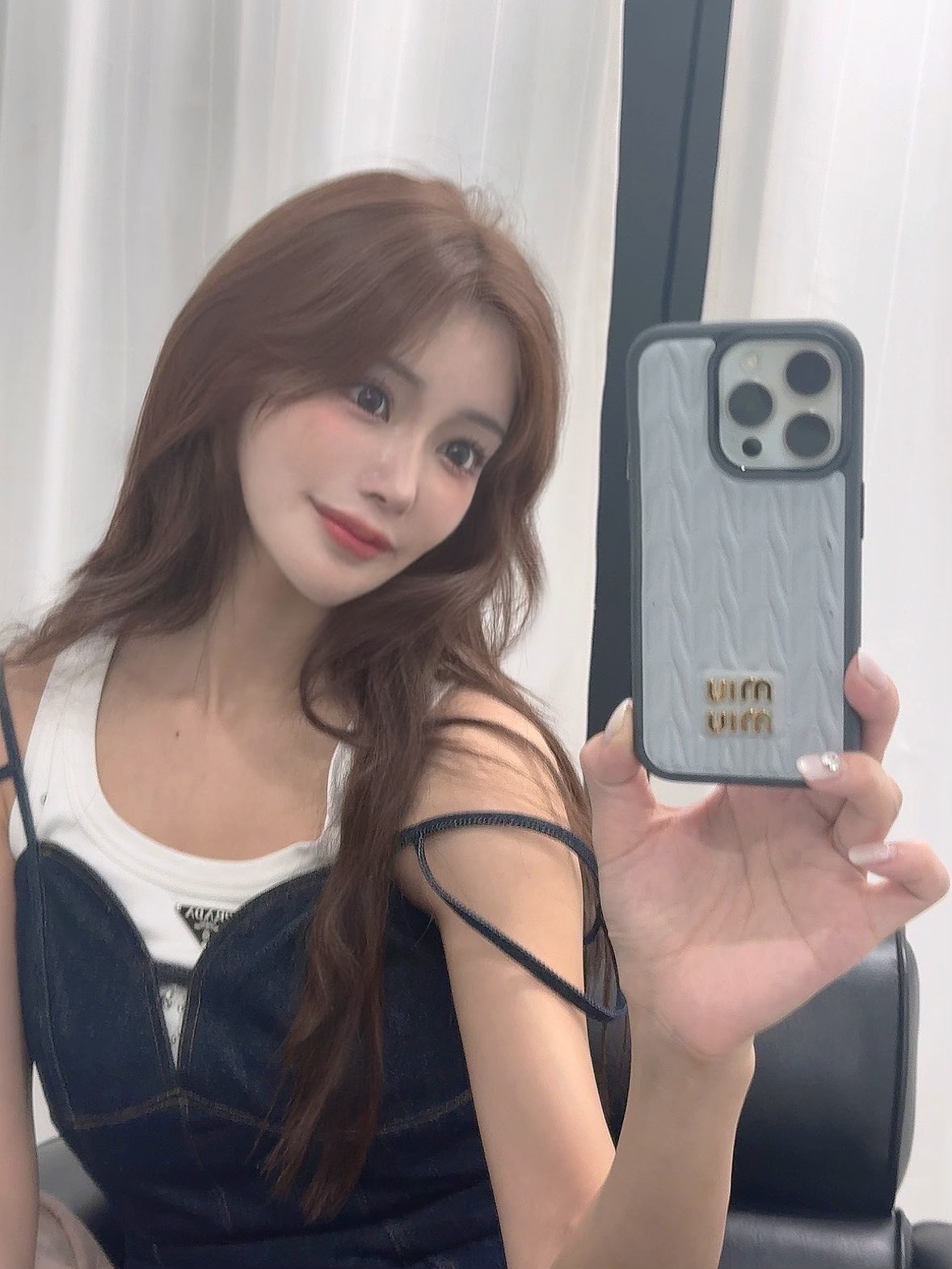 明日花綺羅因為手術麻醉意外缺牙。（圖：X）