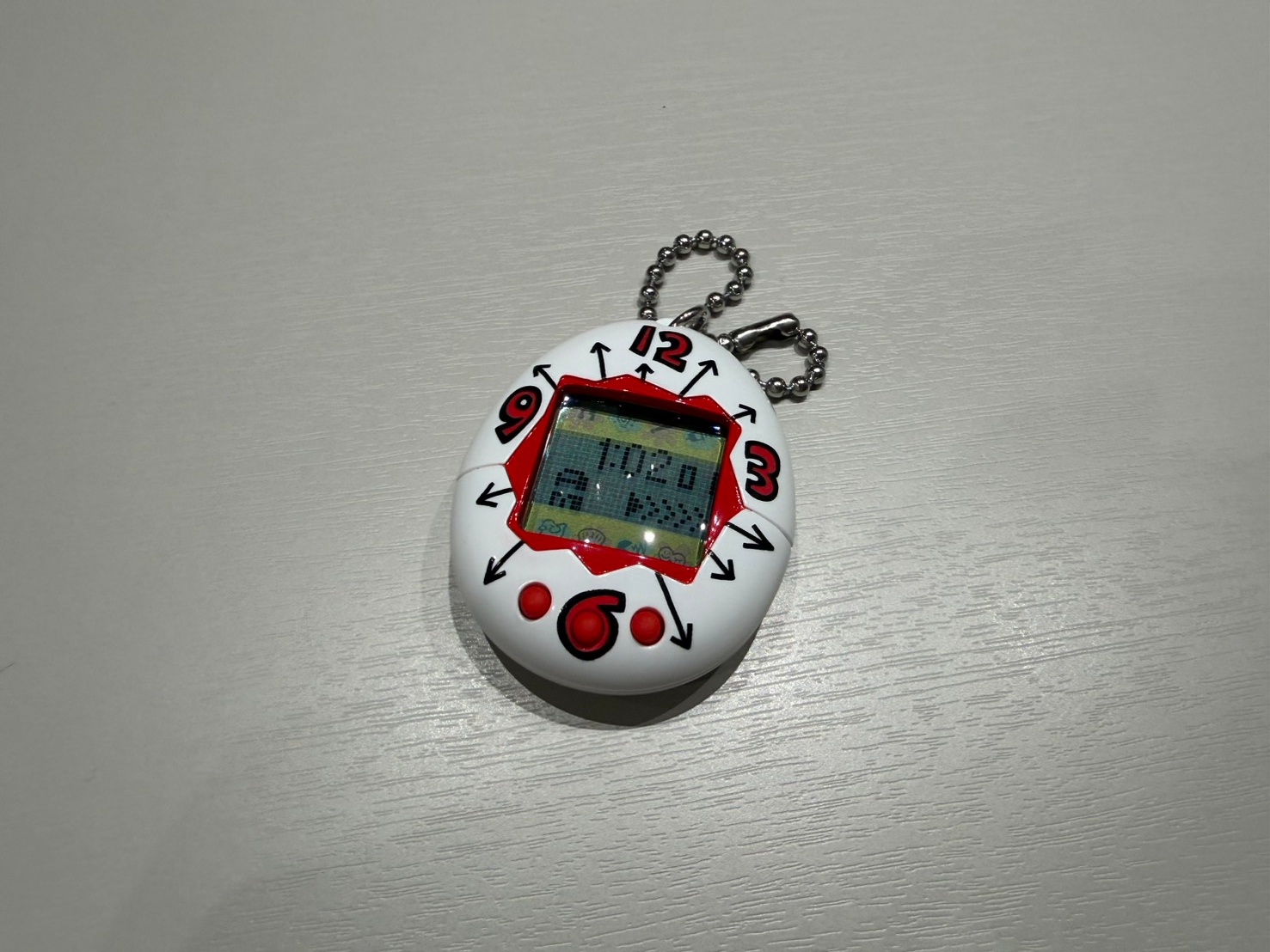 細品 UNIQLO x Tamagotchi 電子雞！