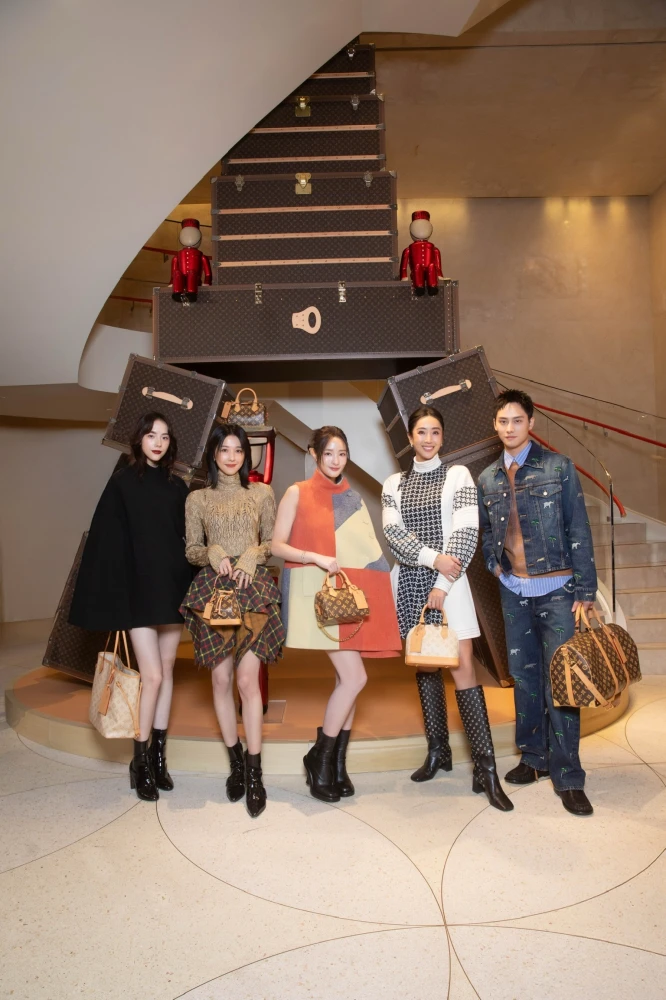 眾星齊聚 101 旗艦店揭幕全新紀念系列