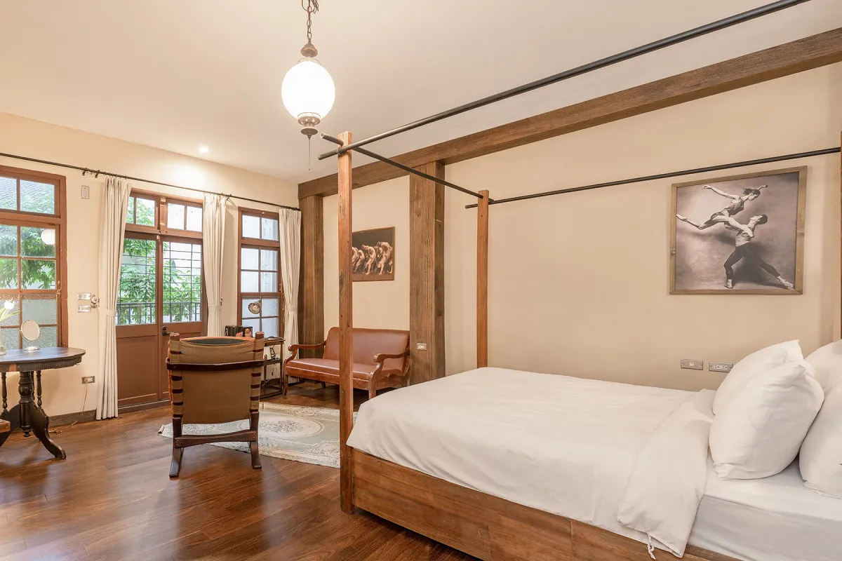 「來了」結合八位藝術家創作的八種房型，每間皆如藝術故事篇章。