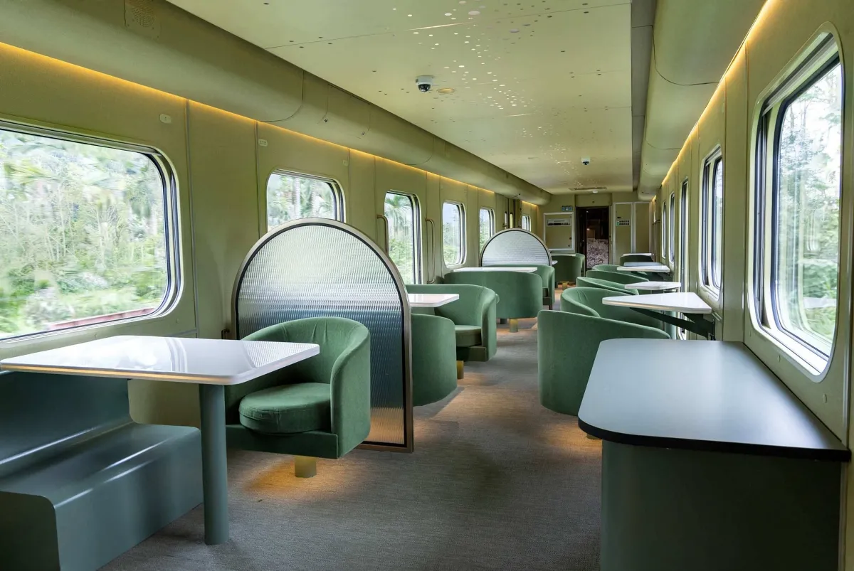 山嵐號車廂內部