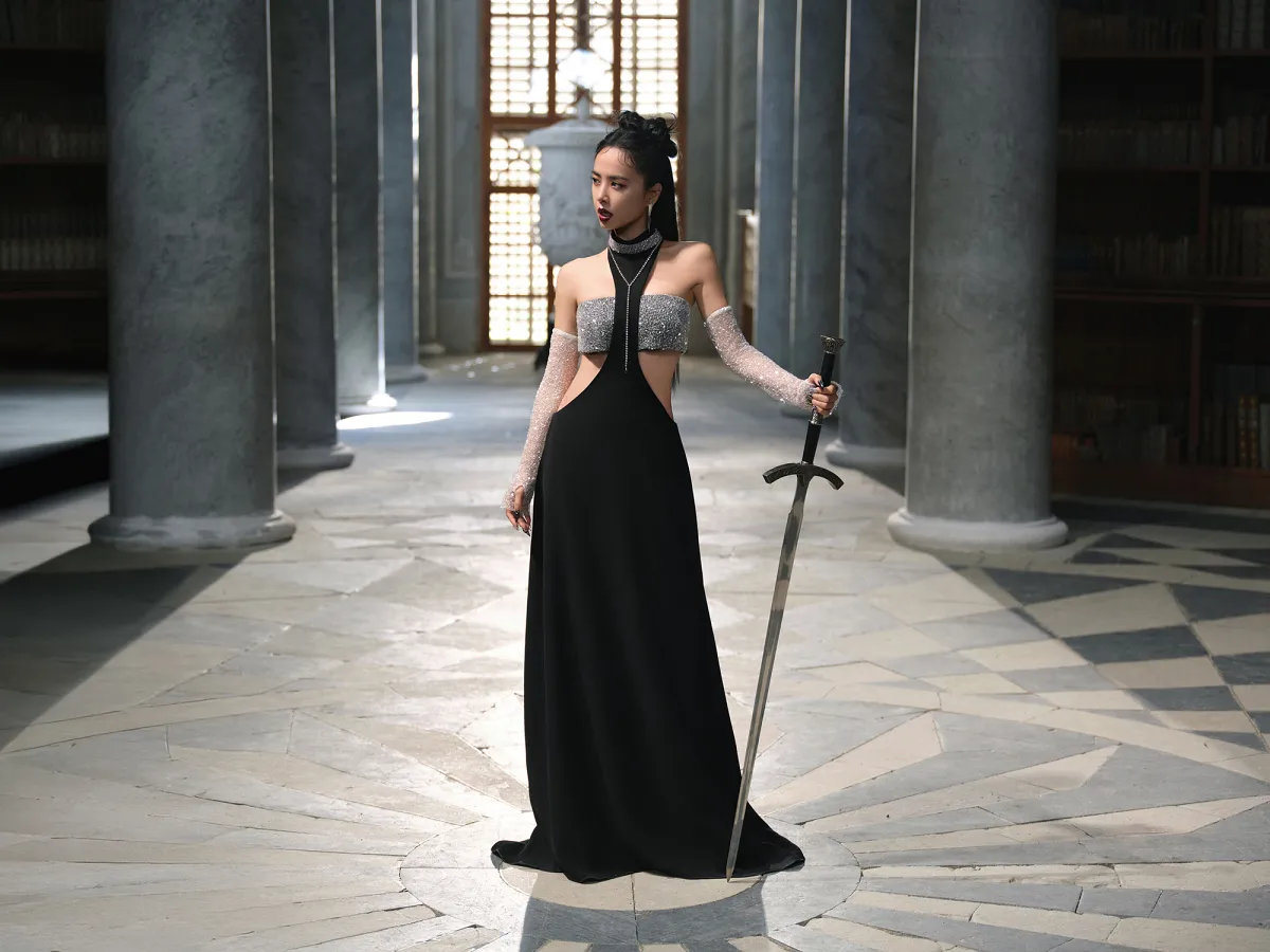 JOLIN Version《布拉格廣場》畫面中亦藏有多項巧思及彩蛋，包括以騎士象徵歌迷長年的陪伴。