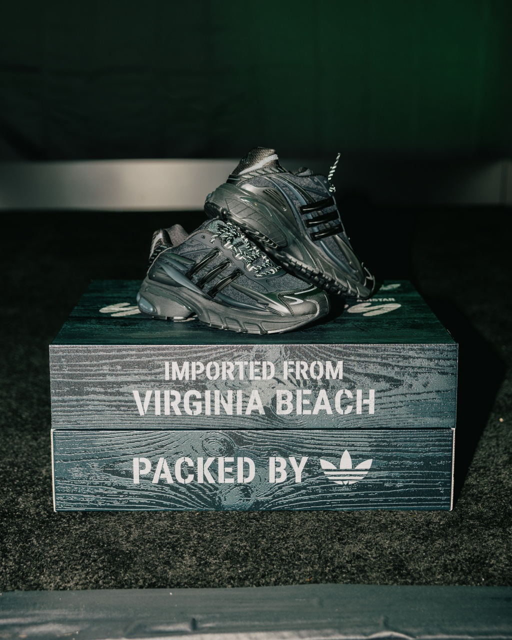 adidas Originals x Pharrell Williams 全新鞋款 VIRGINIA Adistar Jellyfish