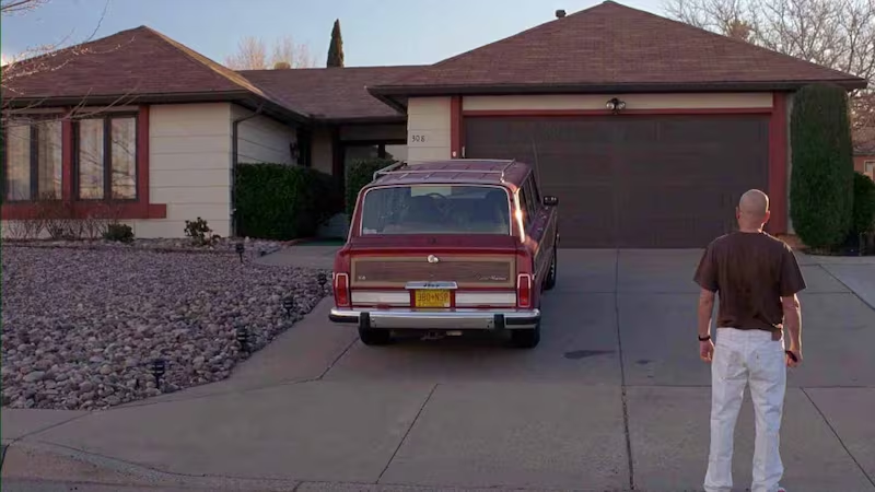 《絕命毒師》中老白的家。