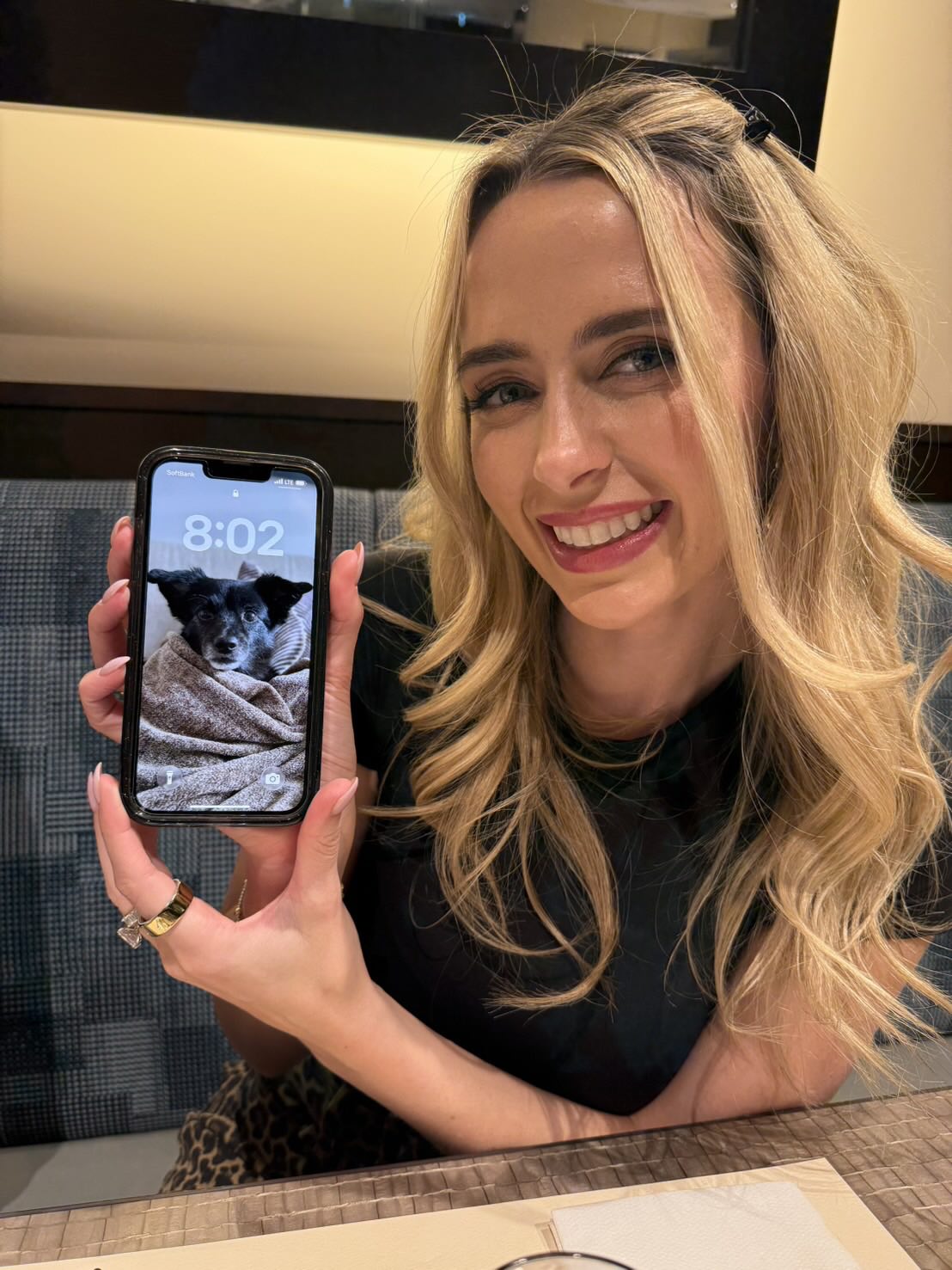 Hanna會這麼喜歡歐告娃娃，是因為她覺得長得跟他們兩個養的狗勾「Ollie」