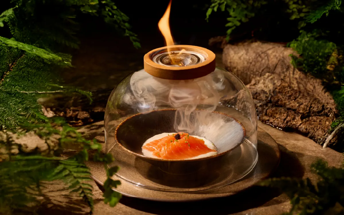 阪前鐵板燒2026春夏新菜套餐單品 煙燻宮城銀鮭佐山藥