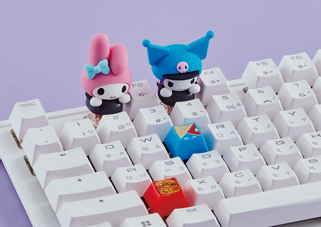 達美樂與三麗鷗精心打造的「萌力滿點鍵帽」,可將鍵帽拆下來裝上機械鍵盤,讓日常工作時刻也能「敲」可愛。