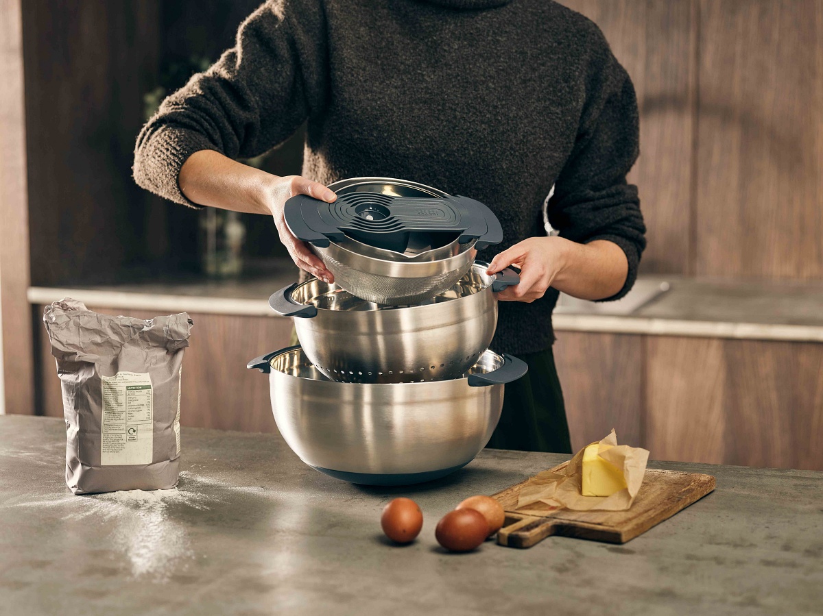 Joseph Joseph 年度新作 - Nest™ 堆疊量測盆九件組：空間效率的極致演繹。（恆隆行提供）