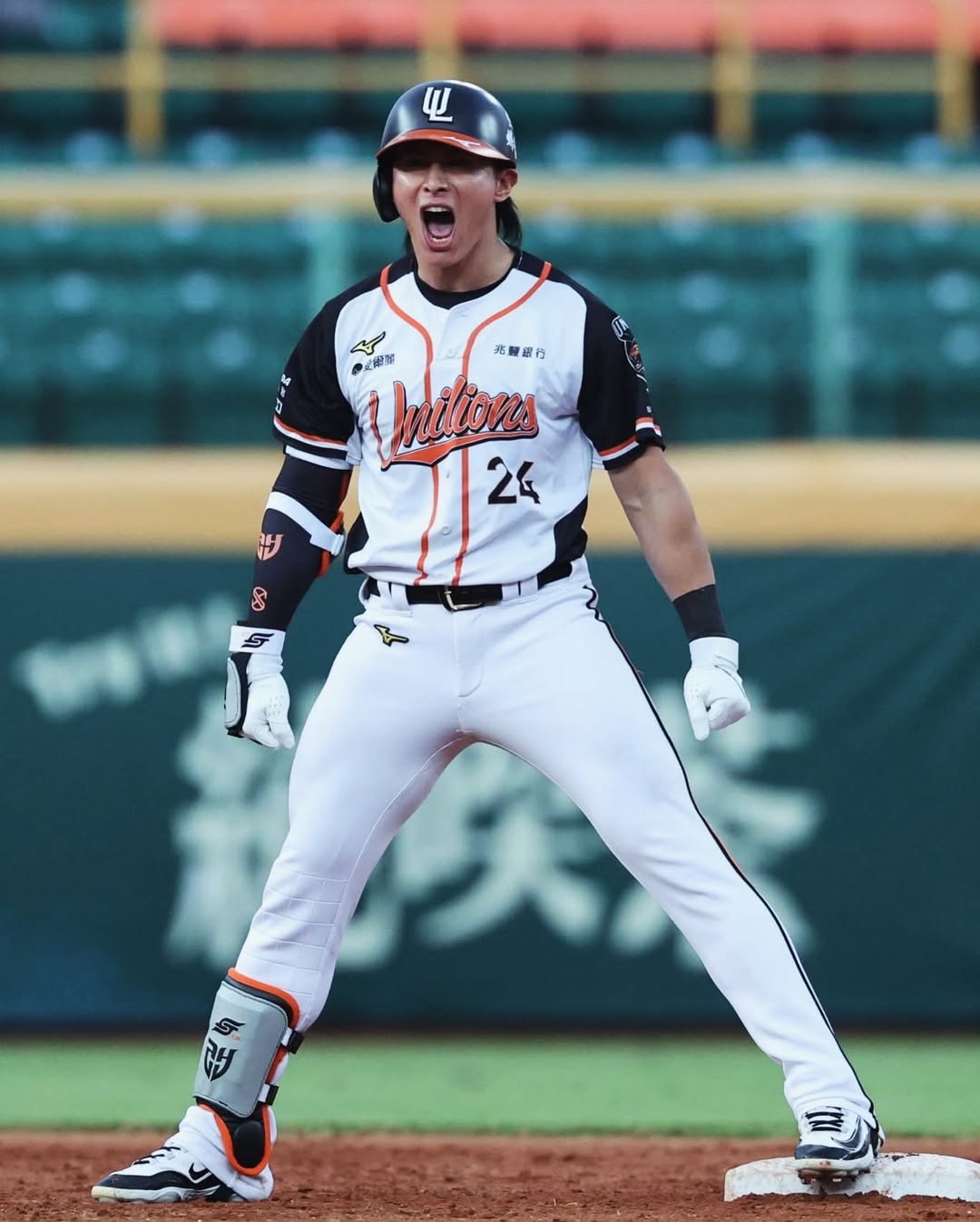 陳傑憲十年 2 億台幣續約統一獅