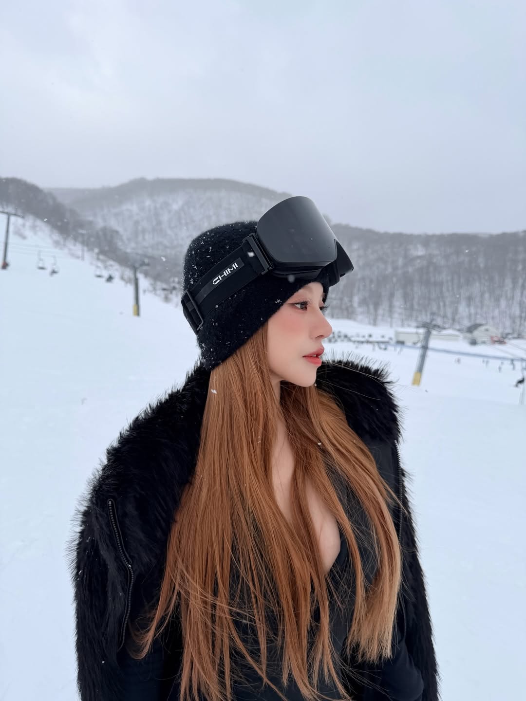 北一女神 蔡瑞雪解鎖滑雪穿搭，毛絨外套下竟藏「超兇」誠意，帥氣與性感並存