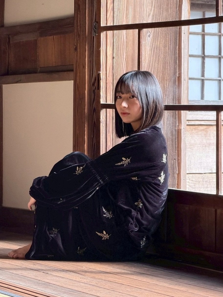 被封小坂菜緒接班人是誰？18 歲大野愛實一回眸迷倒日網