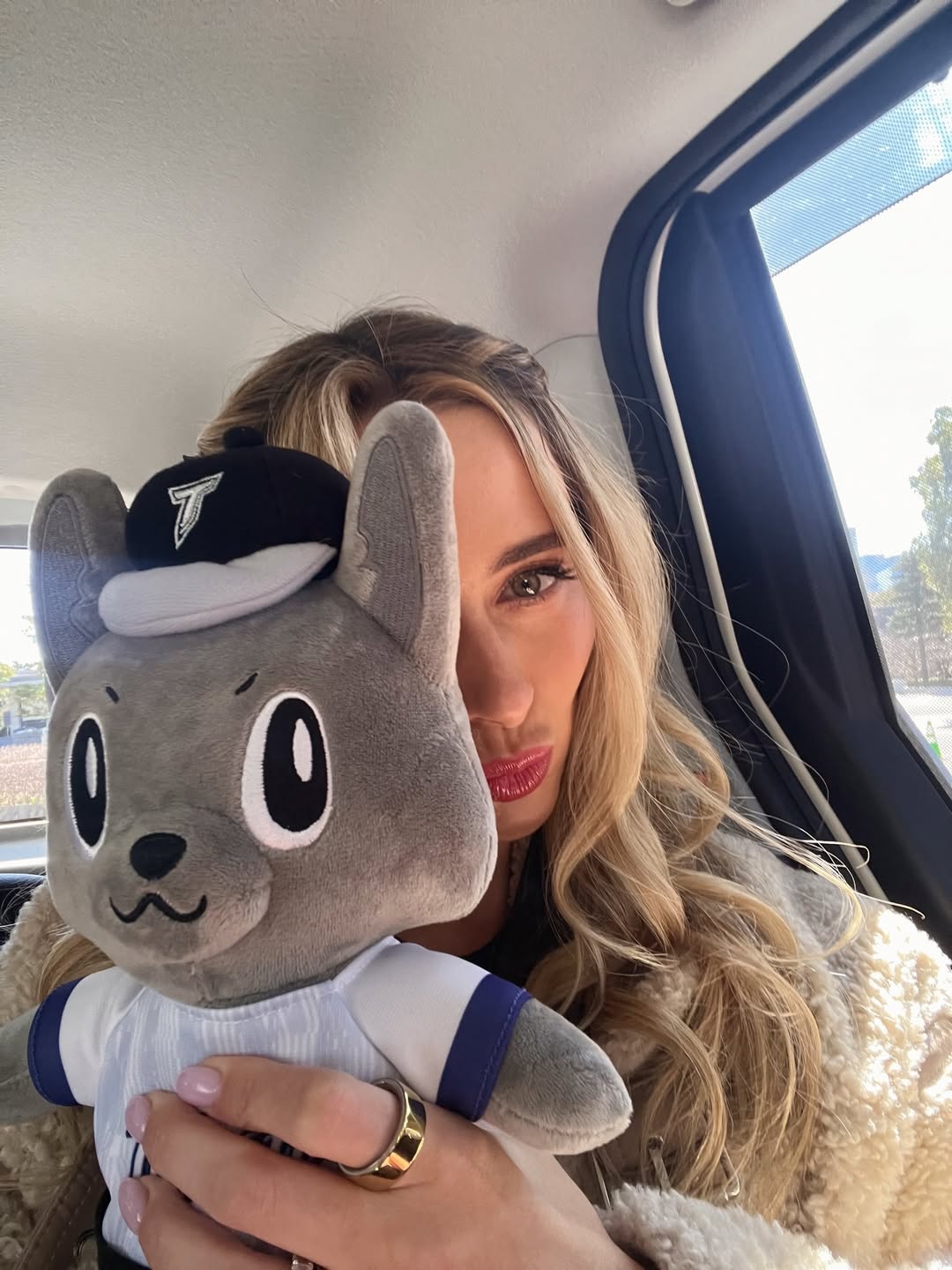 「費嫂同款」歐告爆紅！球迷笑稱像費仔