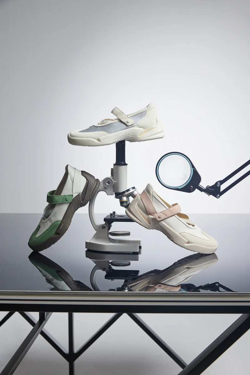 Clarks 「Tri Ease 輕鬆走」系列