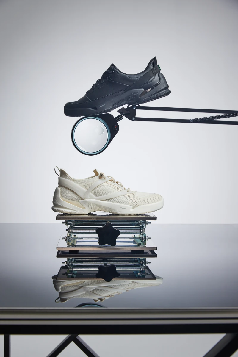 Clarks 「Tri Ease 輕鬆走」系列