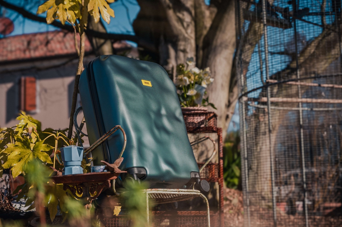 CRASH BAGGAGE Icon經典撞擊行李箱-金屬苔蘚／NT$12,800-NT$14,800