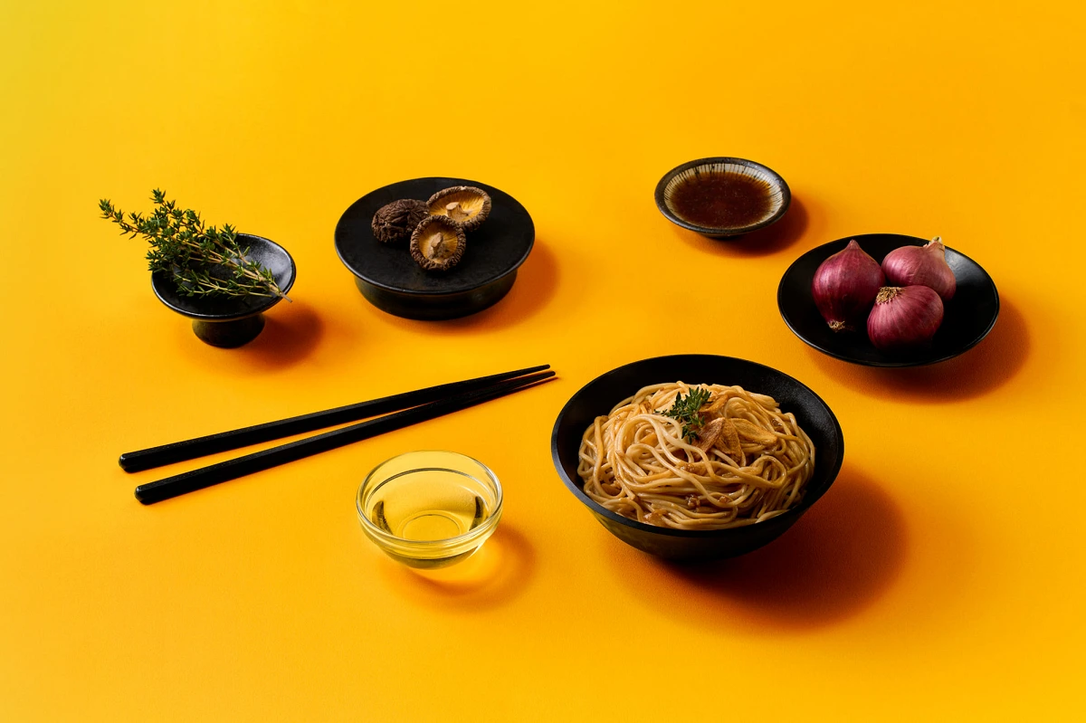 HōSSET 虎勢櫻桃鴨油拌麵運用100%產銷履歷「液體黃金」,重塑美味與健康的平衡點