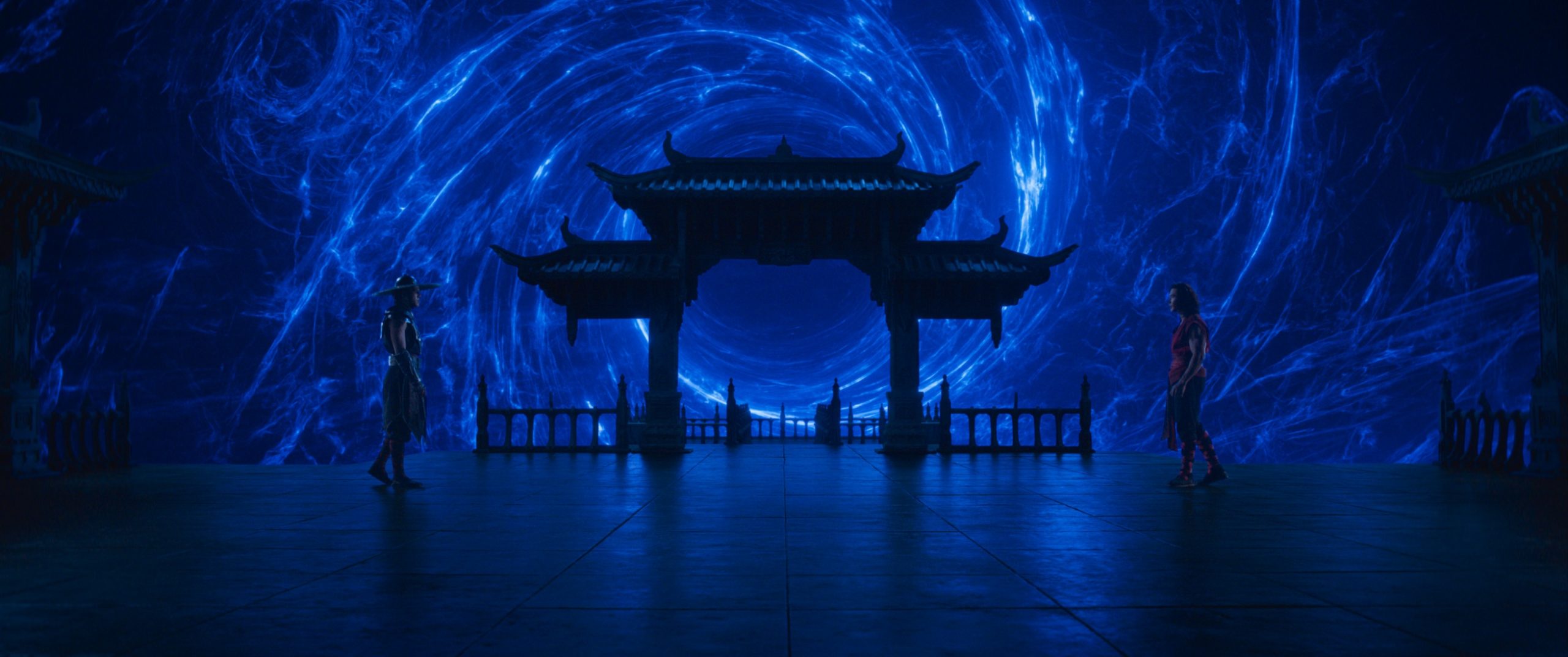 空佬與劉康的生死之戰背景是經典的「藍色傳送門」。