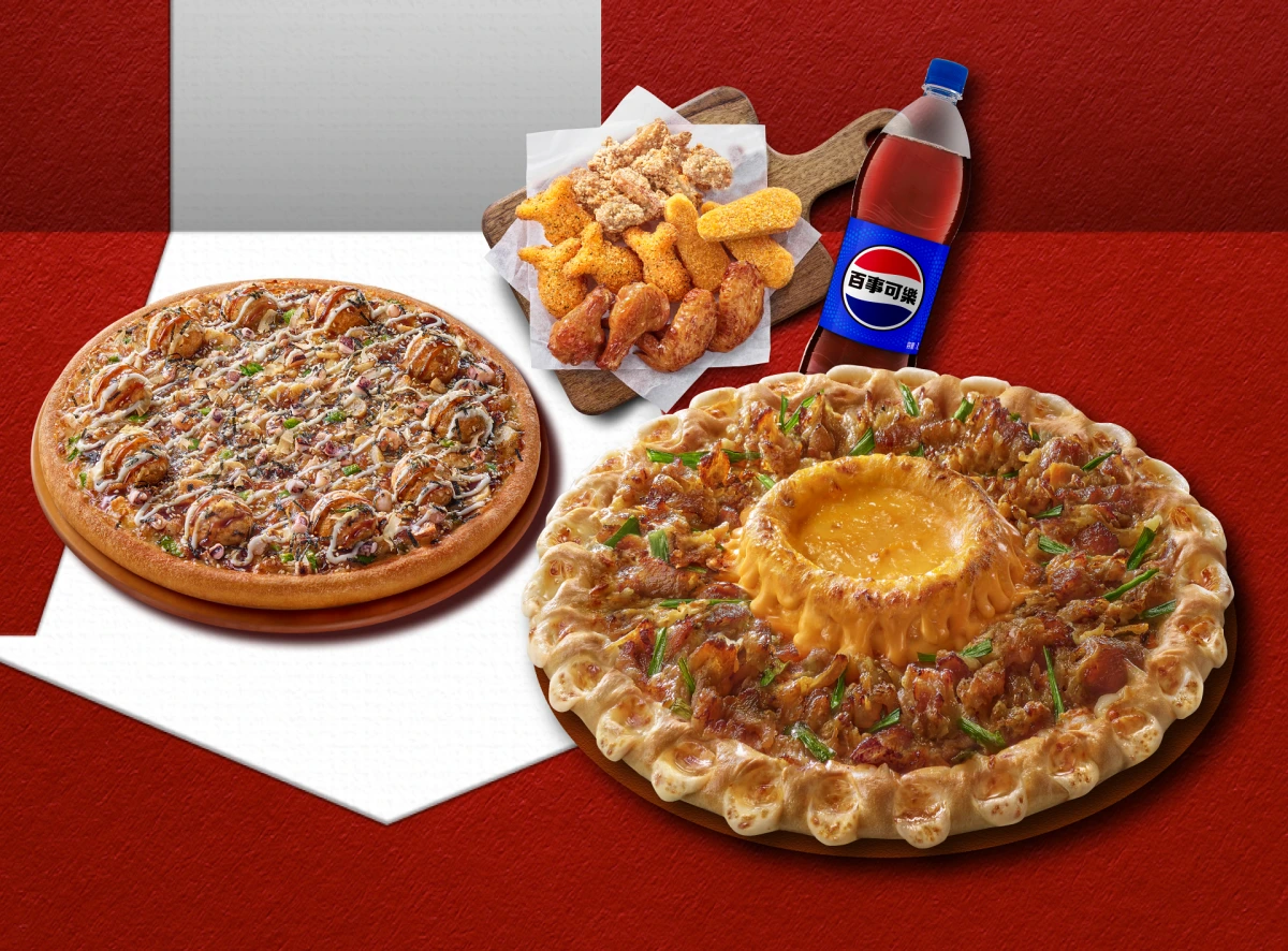 必勝客「火山拼盤餐」限時下殺57折只要999元起（最高現省751元！），包含兩款大比薩、一個Hot海陸小拼盤與大可樂，其中一份大比薩還能免費升級火山熔岩餅皮！