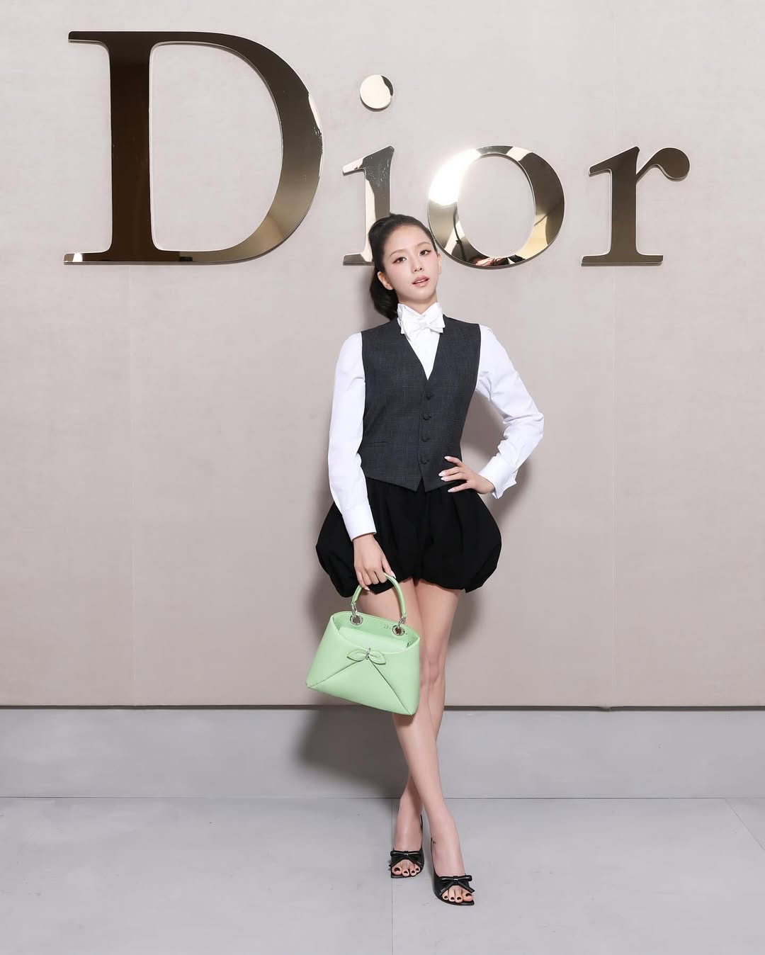 Jisoo金社長送Dior名牌包寵員工