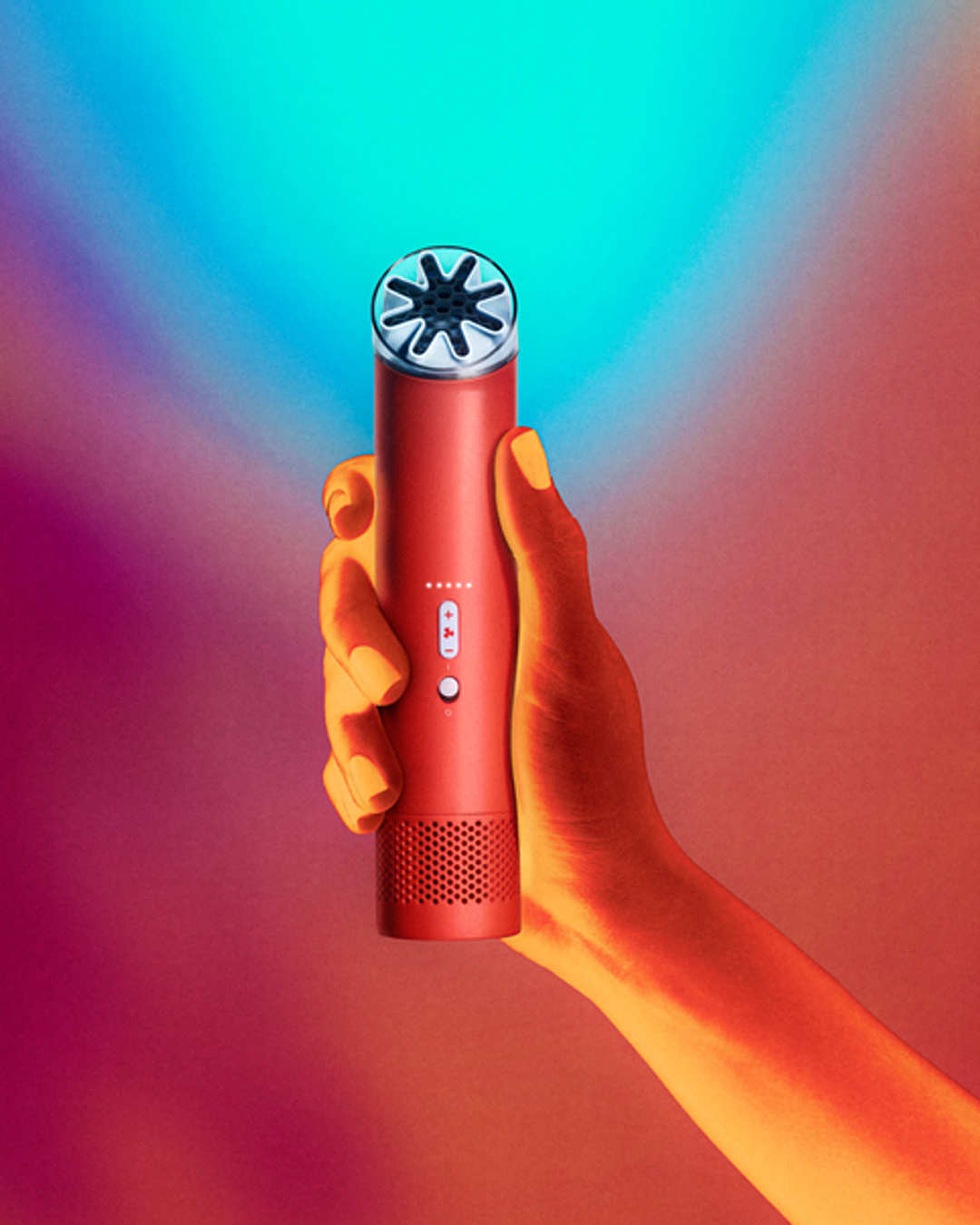 Dyson 推出首款手持風扇 HushJet Mini Cool