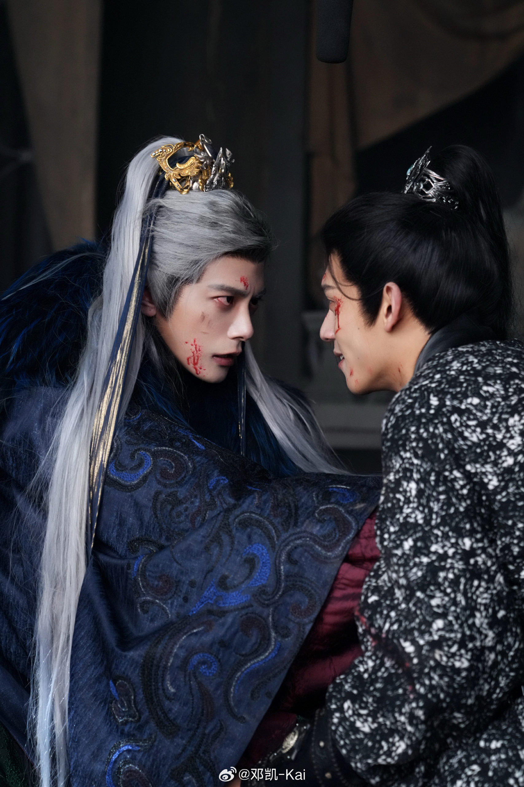 鄧凱與孔雪兒有不少親密戲。（圖：微博）