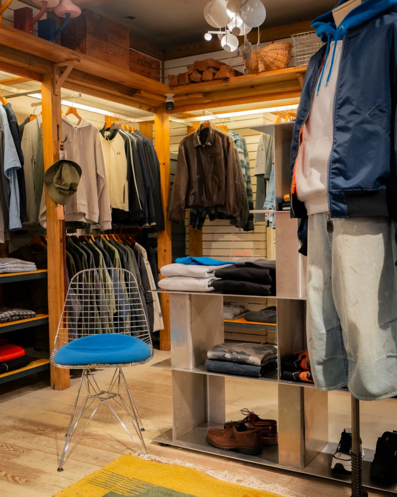 Beams 攜手知名家俱選品單位 DAN RETRO 打造期間限定店