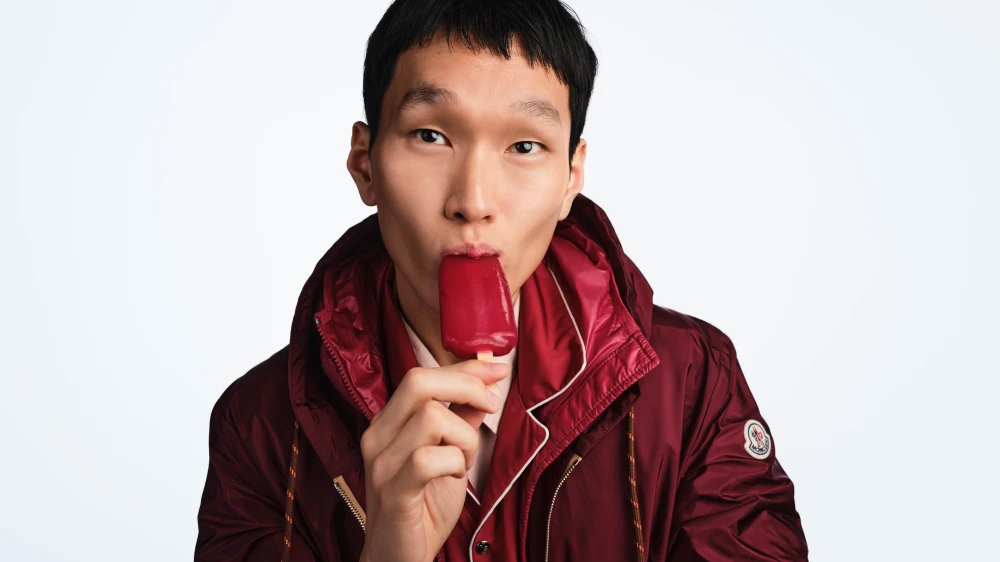 Moncler 全新夏季系列 HAVE A PUFFY* SUMMER 正式登場