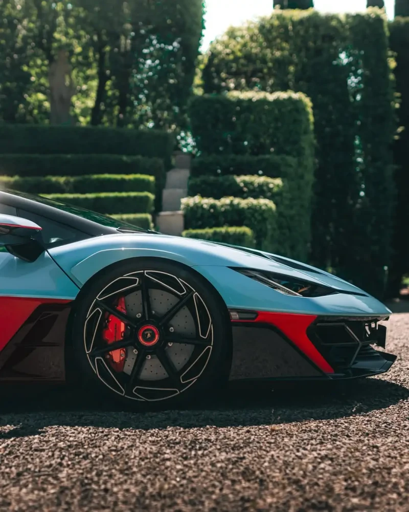 Lamborghini 最強敞篷超跑「Fenomeno Roadster」
