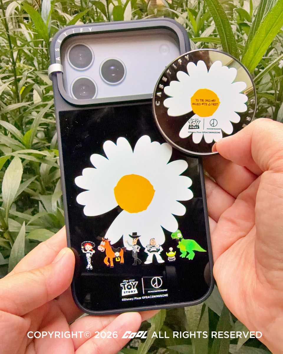《玩具總動員》遇上 GD 小雛菊!PEACEMINUSONE x CASETiFY 聯名實物第一手開箱