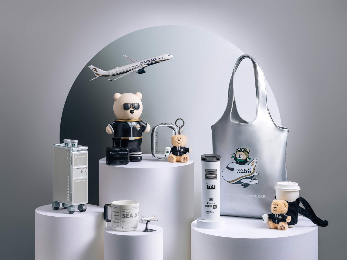 星巴克首度攜手星宇航空推出「STARLUX + STARBUCKS」跨界聯名系列,將飛行儀式感與咖啡生活美學收藏進日常。系列商品將於6月17日率先開放星宇航空會員優先購買,6月18日起於全門市
