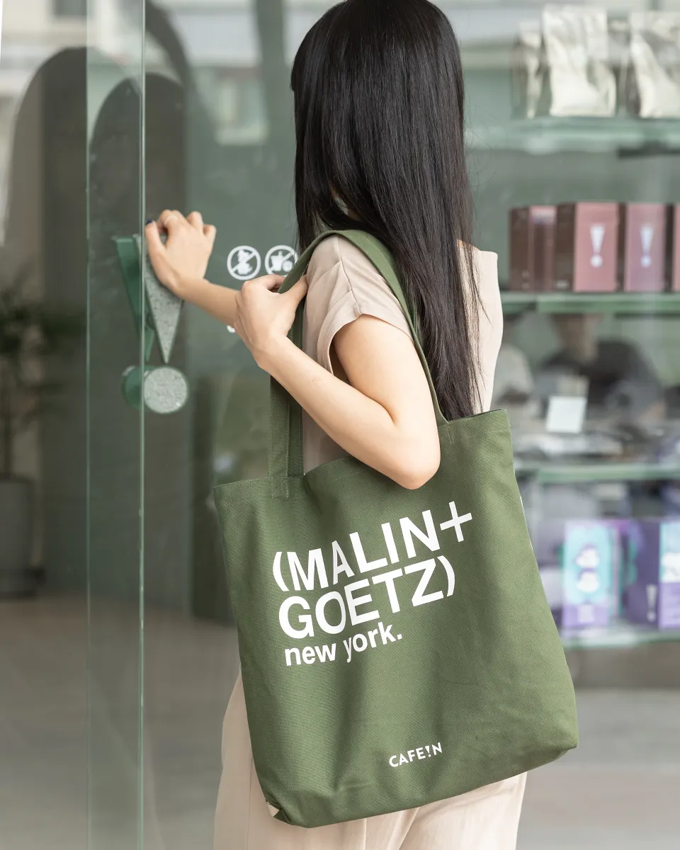 CAFE!N 攜手 MALIN+GOETZ 推「S!P THE CHILL」聯名企劃!大麻草香氛變身限定咖啡、托特包與生活選物
