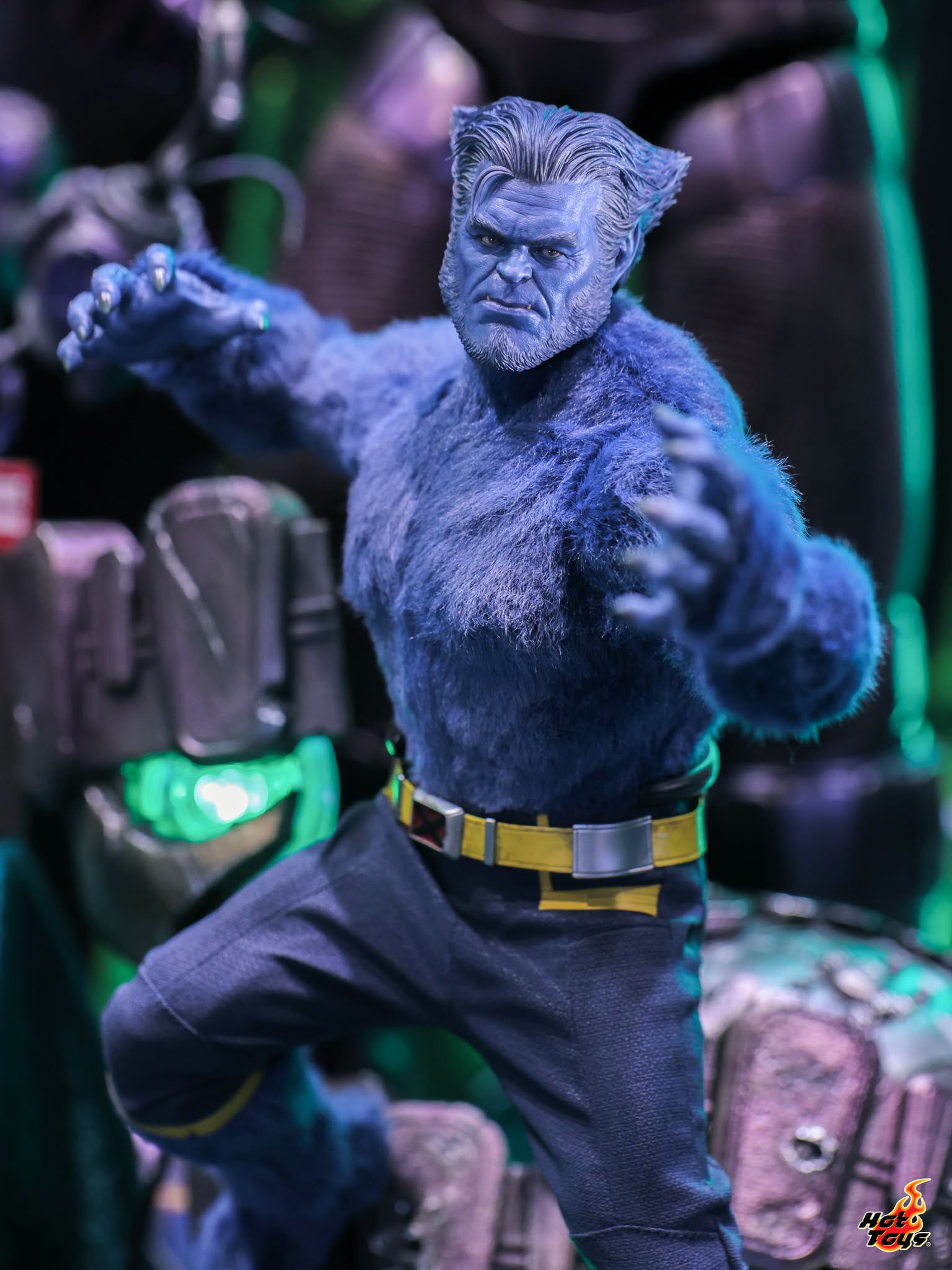 Hot Toys《復仇者聯盟:末日崛起》野獸 1/6 比例人偶