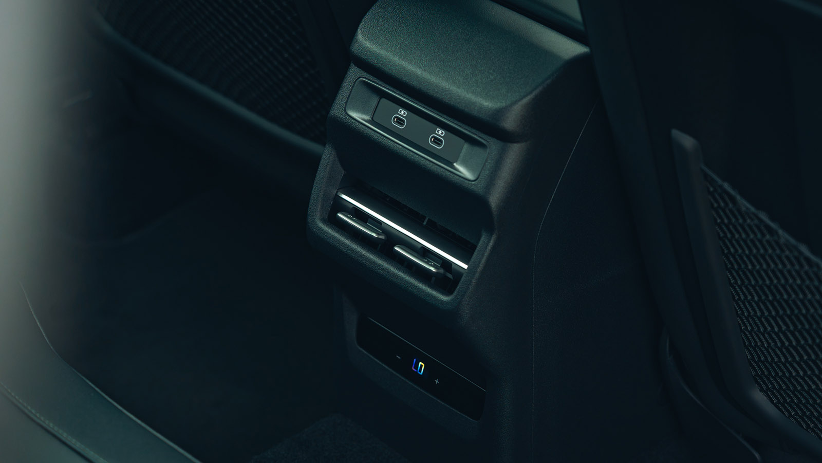 Audi Q3-6
