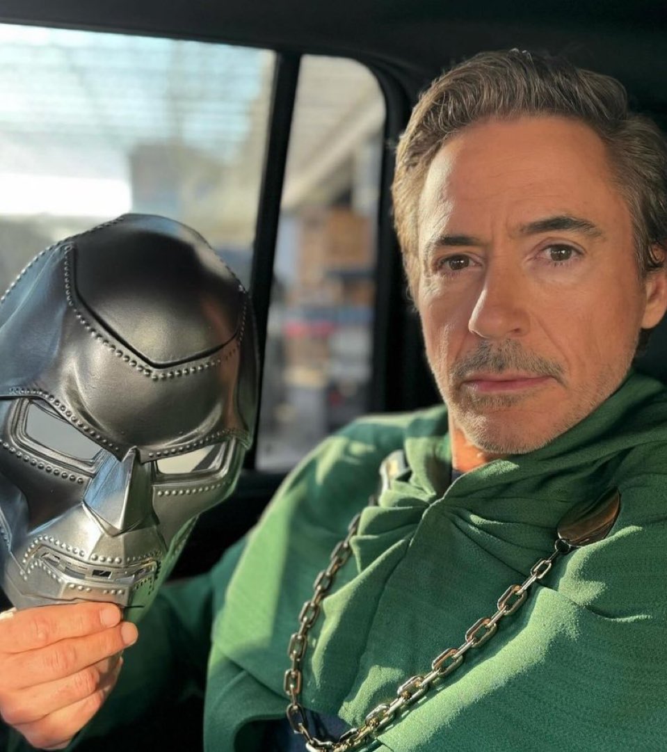 小勞勃·道尼(Robert Downey Jr.)飾演的「末日博士」